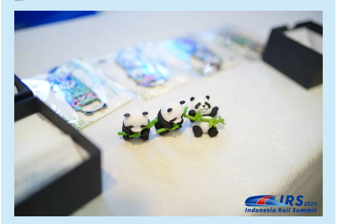 华启智能亮相2025印尼轨道交通国际峰会-首日现场洽谈火热_10.png